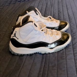 Kids Jordon 11’s black and white color way